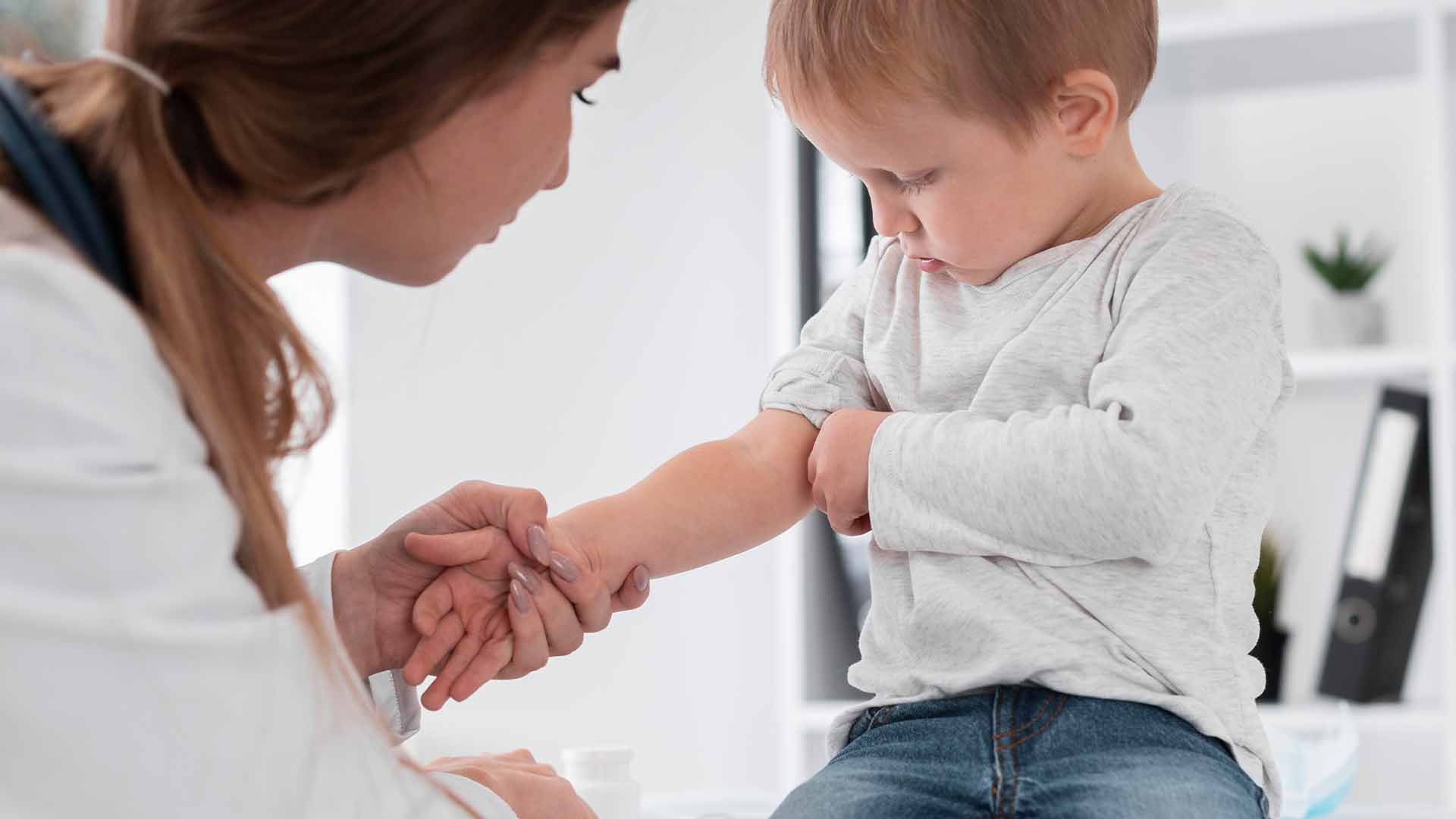 FDA-aprueba-vacuna-niños-emergencia