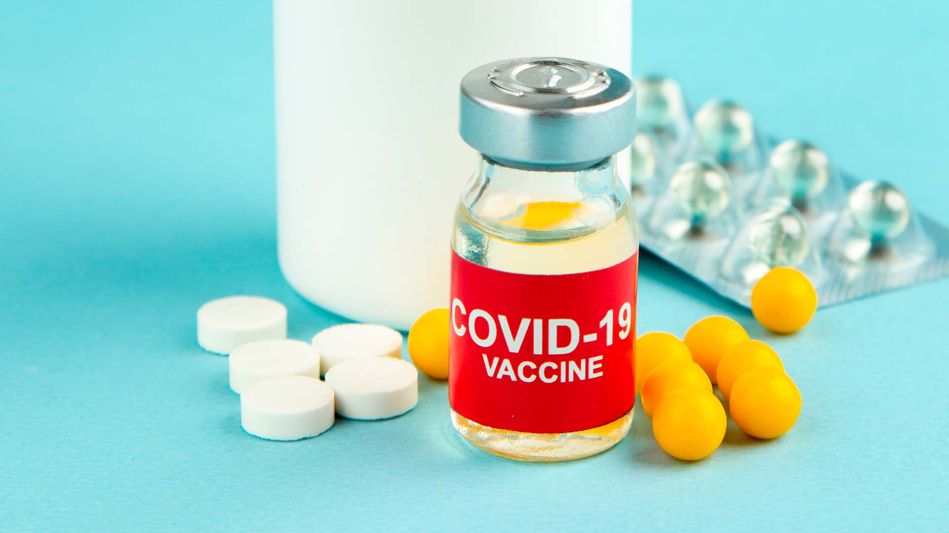 Gobierno ‘descobija’ a vacunas COVID hechas por universidades en México, critica Andreu Coma